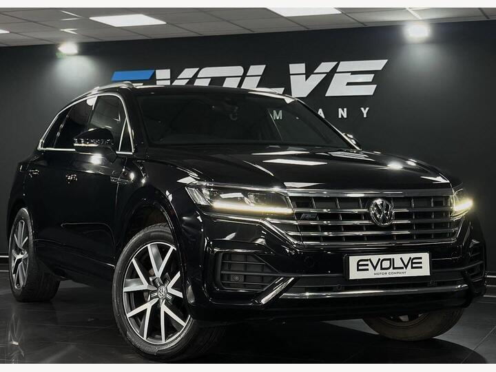 Volkswagen TOUAREG 3.0 TDI V6 R-Line Tiptronic 4Motion Euro 6 (s/s) 5dr Volkswagen TOUAREG 3.0 TDI V6 R-Line Tiptronic 4Motion Euro 6 (s/s) 5dr