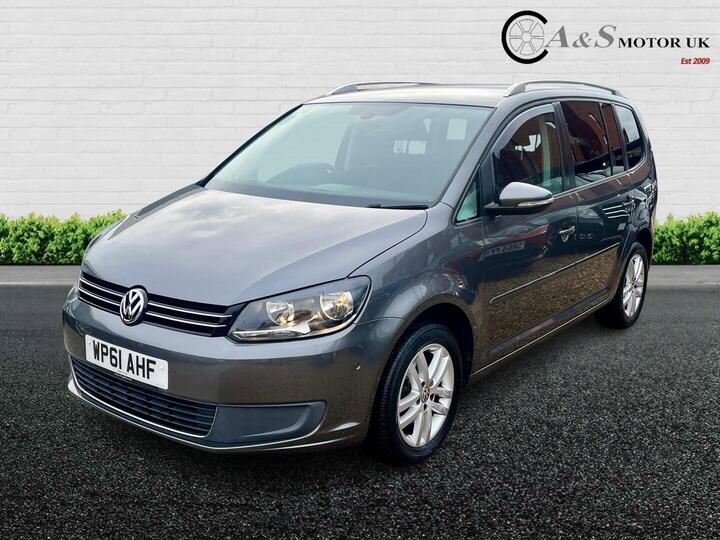 Volkswagen TOURAN 1.6 TDI SE DSG Euro 5 5dr Volkswagen TOURAN 1.6 TDI SE DSG Euro 5 5dr