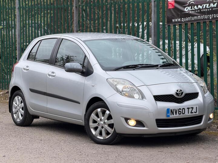 Toyota Yaris 1.33 Dual VVT-i T Spirit Euro 5 (s/s) 5dr