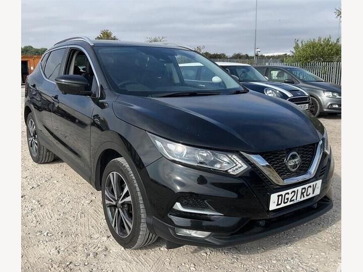 Nissan QASHQAI 1.3 DIG-T N-Connecta Euro 6 (s/s) 5dr