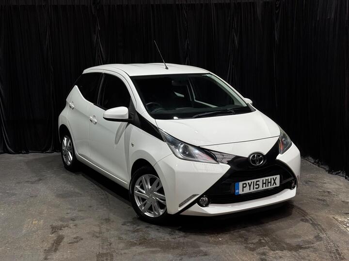 Toyota AYGO 1.0 VVT-i X-pression X-wave Euro 5 5dr Euro 5