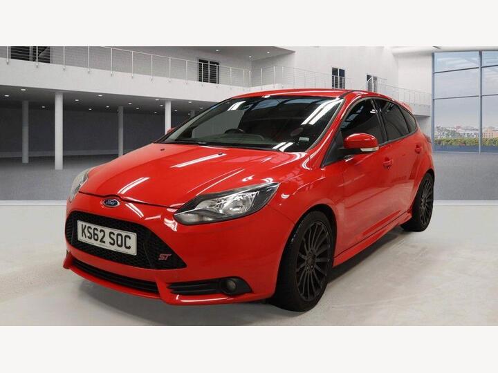 Ford Focus 2.0T EcoBoost ST-2 Euro 5 (s/s) 5dr
