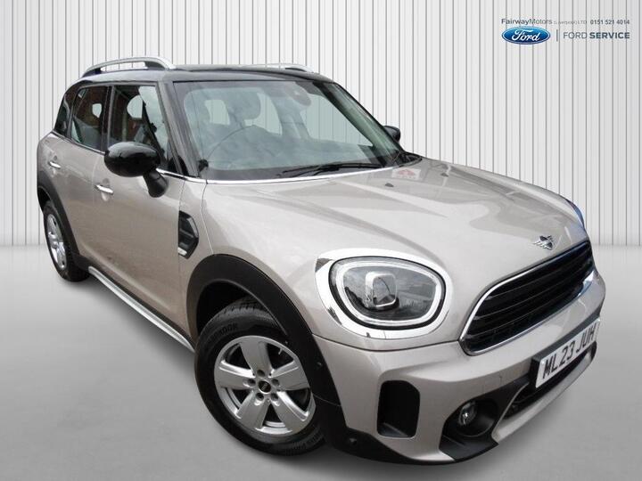 MINI COUNTRYMAN HATCHBACK 1.5 Cooper Classic Steptronic Euro 6 (s/s) 5dr MINI COUNTRYMAN HATCHBACK 1.5 Cooper Classic Steptronic Euro 6 (s/s) 5dr