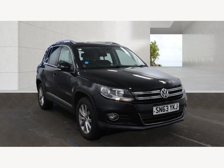 Volkswagen Tiguan 2.0 TDI BlueMotion Tech SE DSG 4WD Euro 5 (s/s) 5dr