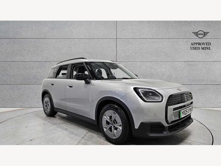 MINI Countryman SE 66.5kWh Classic Auto ALL4 5dr MINI Countryman SE 66.5kWh Classic Auto ALL4 5dr