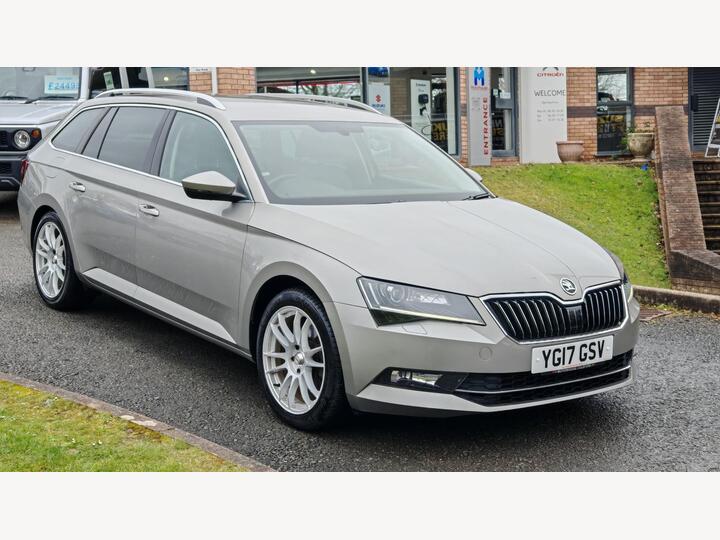 Skoda Superb 2.0 TSI SE L Executive DSG Euro 6 (s/s) 5dr Skoda Superb 2.0 TSI SE L Executive DSG Euro 6 (s/s) 5dr