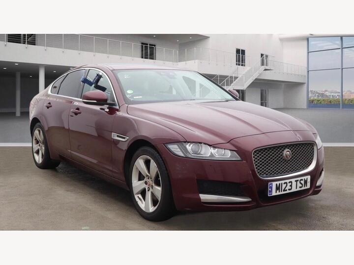 Jaguar XF 2.0d Portfolio Auto AWD Euro 6 (s/s) 4dr