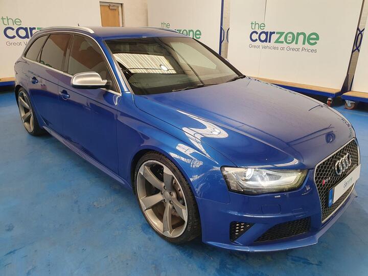 Audi RS4 Avant 4.2 FSI V8 S Tronic Quattro Euro 5 5dr Audi RS4 Avant 4.2 FSI V8 S Tronic Quattro Euro 5 5dr