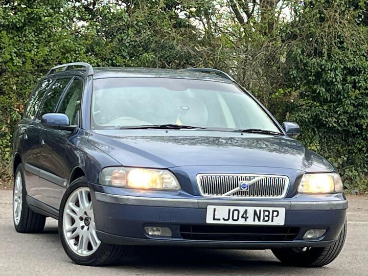 Volvo V70 2.4 SE 5dr