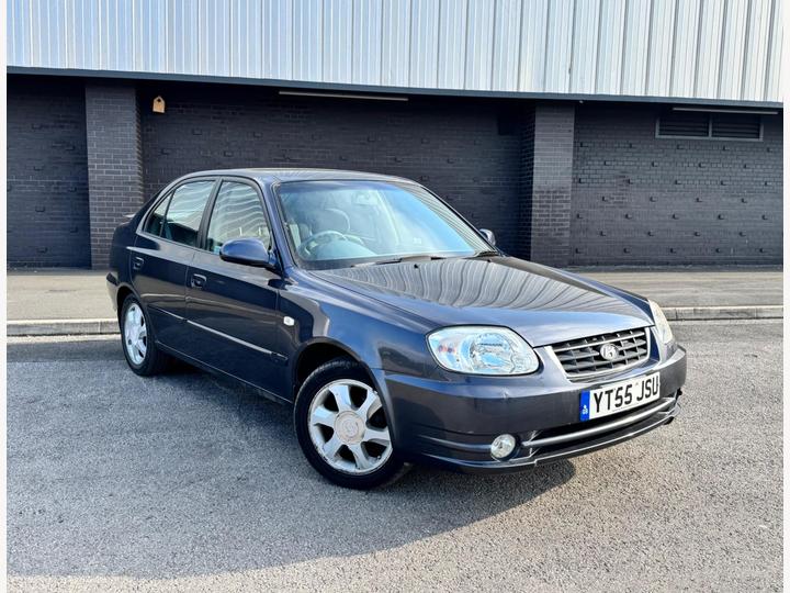 Hyundai Accent 1.6 CDX 5dr