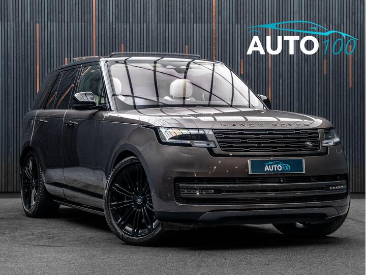 Land Rover Range Rover 4.4 P530 V8 First Edition Auto 4WD Euro 6 (s/s) 5dr Land Rover Range Rover 4.4 P530 V8 First Edition Auto 4WD Euro 6 (s/s) 5dr