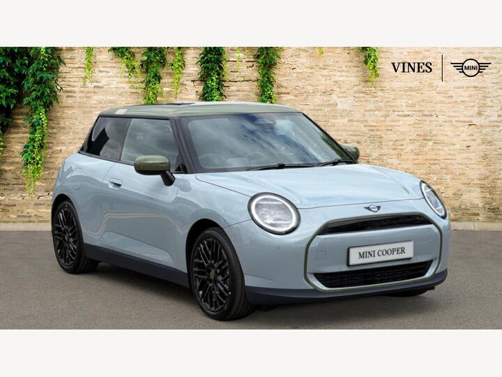 MINI Electric Cooper SE 54.2kWh Paul Smith Edition Auto 3dr