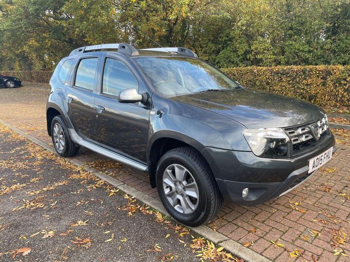 Dacia Duster 1.5 DCi Laureate Euro 5 5dr Dacia Duster 1.5 DCi Laureate Euro 5 5dr