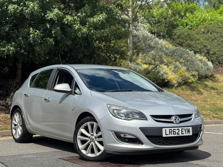 Vauxhall Astra 2.0 CDTi EcoFLEX SE Euro 5 (s/s) 5dr