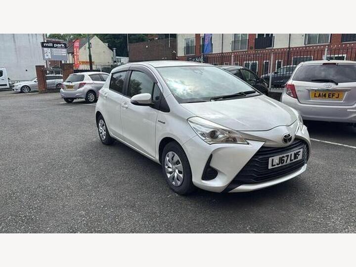 Toyota Yaris 1.5 VVT-i Icon Tech CVT Euro 6 5dr