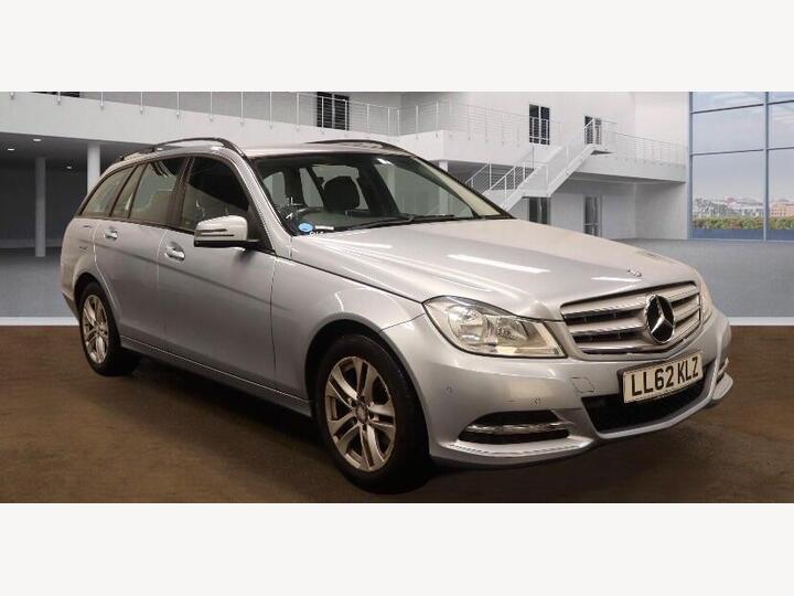 Mercedes-Benz C Class 1.6 C180 BlueEfficiency Executive SE G-Tronic+ Euro 5 (s/s) 5dr