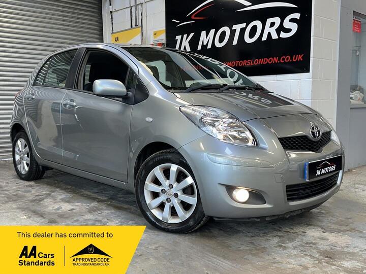 Toyota Yaris 1.33 Dual VVT-i T Spirit MultiMode Euro 5 (s/s) 5dr Toyota Yaris 1.33 Dual VVT-i T Spirit MultiMode Euro 5 (s/s) 5dr