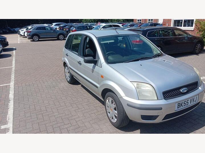 Ford Fusion 1.6 2 5dr