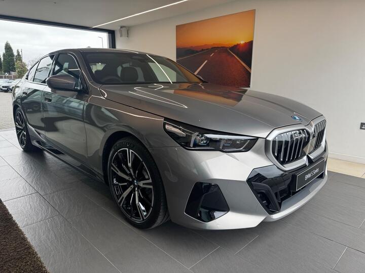 BMW 5 Series 2.0 530e 22.1kWh M Sport Steptronic Euro 6 (s/s) 4dr