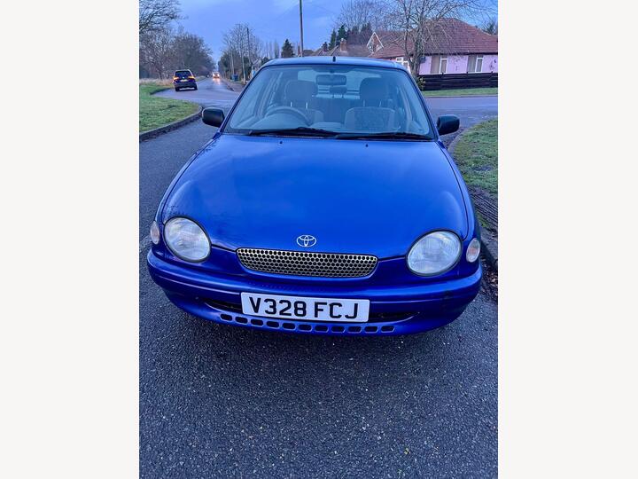 Toyota Corolla 1.6 GS 5dr