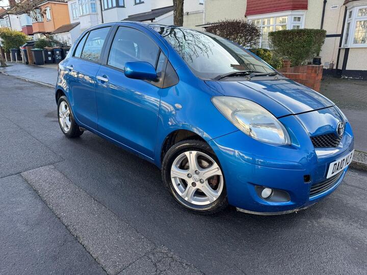 Toyota Yaris 1.33 Dual VVT-i TR Euro 4 (s/s) 5dr Toyota Yaris 1.33 Dual VVT-i TR Euro 4 (s/s) 5dr