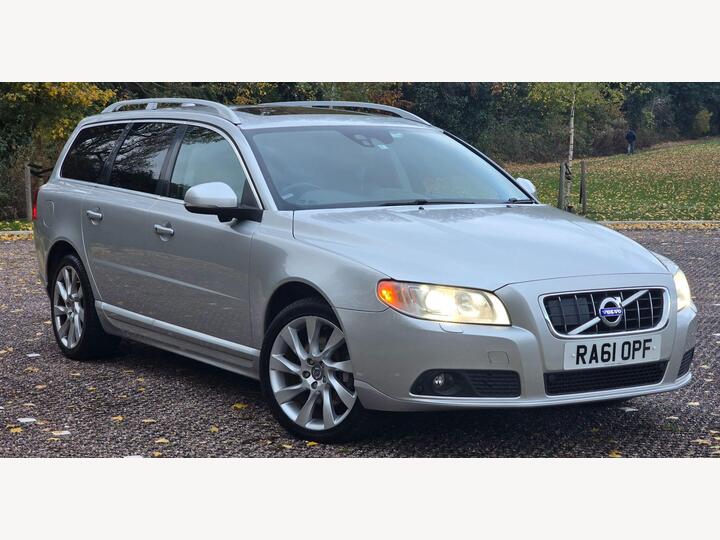 Volvo V70 3.0 T6 SE Lux Estate 5dr Petrol Geartronic AWD Euro 5 (304 Ps)