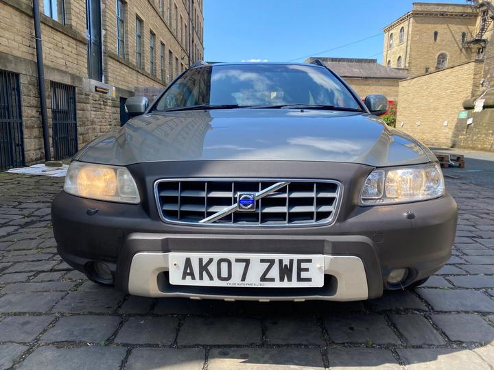 Volvo XC70 2.4 D5 SE Geartronic AWD 5dr