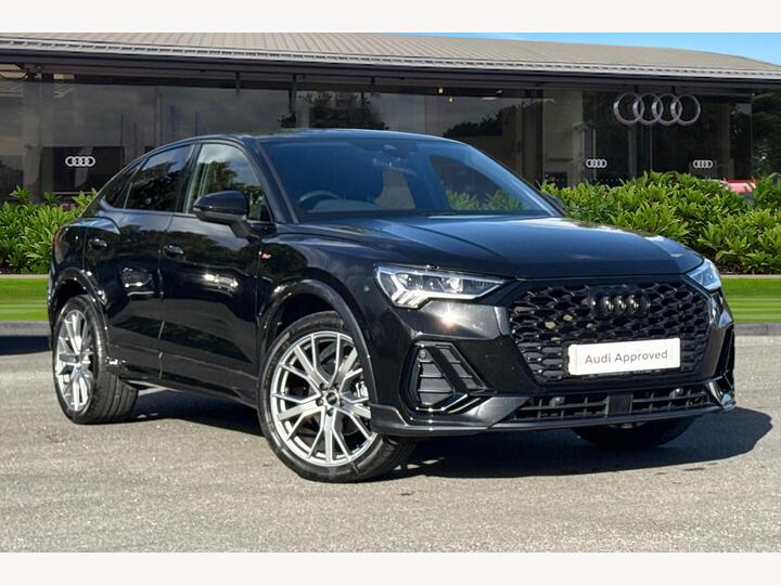 Audi Q3 Sportback 1.5 TFSI CoD 35 Black Edition Sportback S Tronic Euro 6 (s/s) 5dr