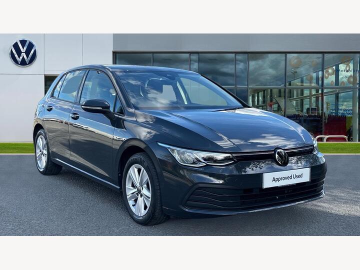Volkswagen Golf 1.5 TSI Life Euro 6 (s/s) 5dr Volkswagen Golf 1.5 TSI Life Euro 6 (s/s) 5dr