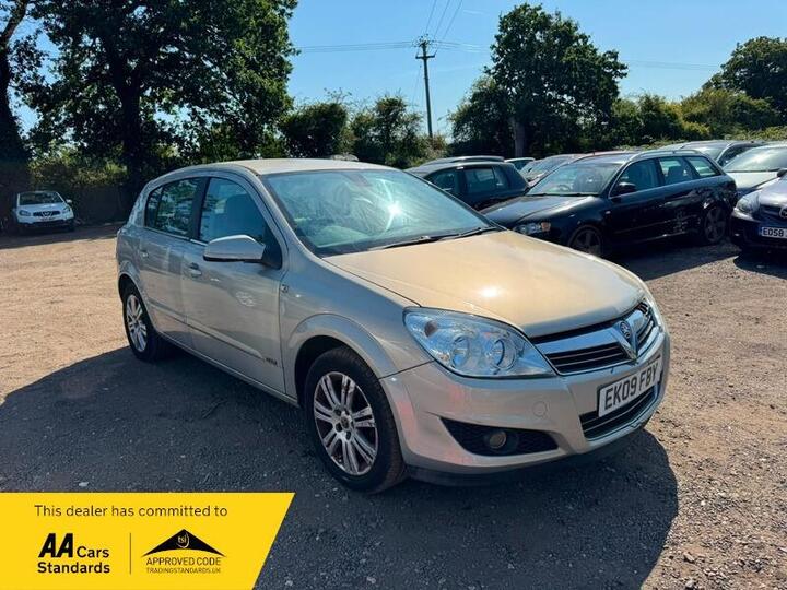 Vauxhall Astra 1.8i 16v Design 5dr