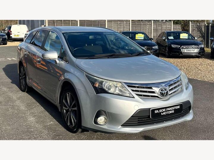 Toyota AVENSIS 2.0 D-4D TR Tourer Euro 5 5dr