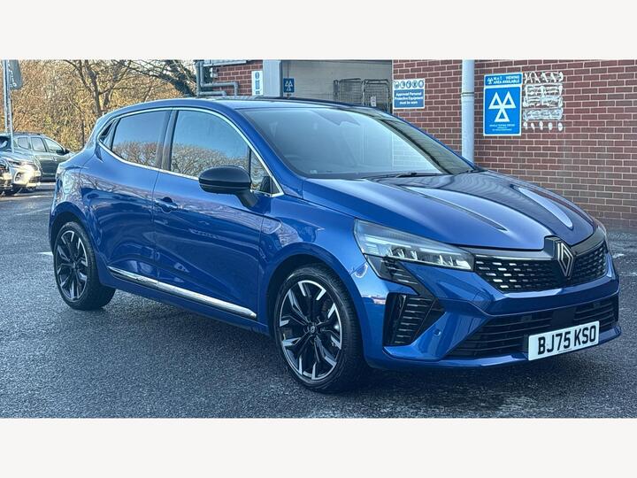 Renault Clio 1.6 E-TECH Techno Auto Euro 6 (s/s) 5dr