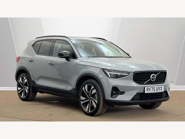 Volvo XC40 2.0 B3 MHEV Ultra Dark DCT Auto Euro 6 (s/s) 5dr