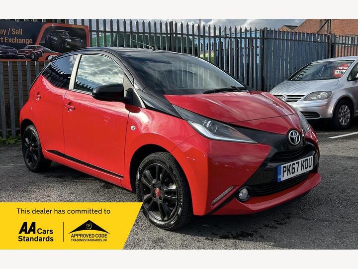 Toyota AYGO 1.0 VVT-i X-cite 4 Red Bi-Tone Euro 6 5dr Toyota AYGO 1.0 VVT-i X-cite 4 Red Bi-Tone Euro 6 5dr