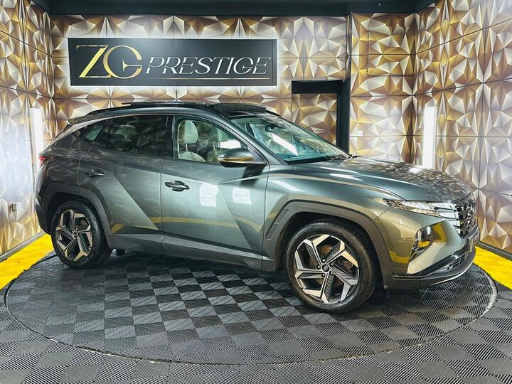 Hyundai TUCSON 1.6 T-GDi Ultimate Euro 6 (s/s) 5dr Hyundai TUCSON 1.6 T-GDi Ultimate Euro 6 (s/s) 5dr