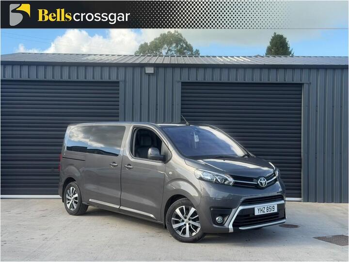 Toyota Proace Verso 2.0D Family Medium MPV MWB Euro 6 (s/s) 5dr (8 Seat)