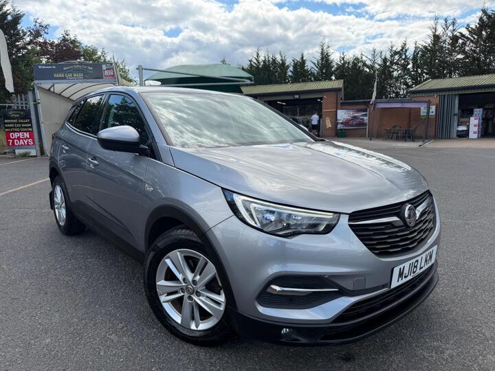 Vauxhall Grandland X 1.2 Turbo SE Euro 6 (s/s) 5dr