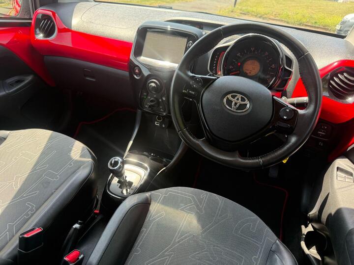 Toyota AYGO 1.0 VVT-i X-pression X-shift Euro 6 5dr