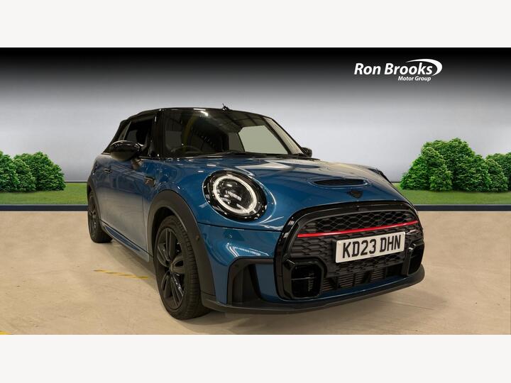 MINI Convertible 2.0 Cooper S Sport Steptronic Euro 6 (s/s) 2dr MINI Convertible 2.0 Cooper S Sport Steptronic Euro 6 (s/s) 2dr