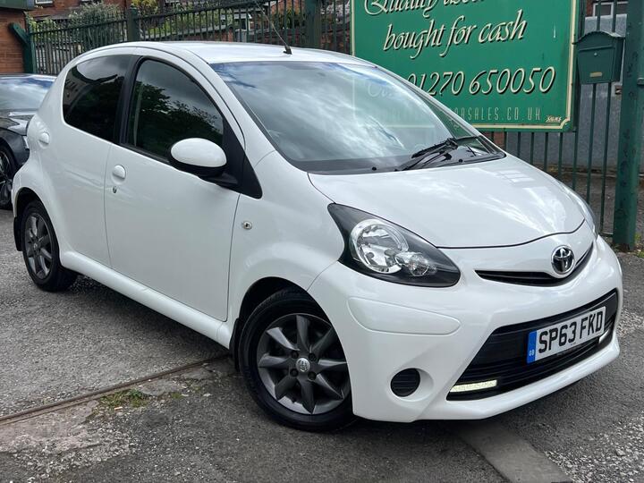 Toyota AYGO 1.0 VVT-i Euro 5 5dr