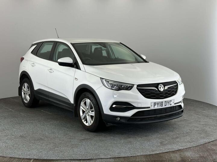 Vauxhall GRANDLAND X 1.2 Turbo SE Euro 6 (s/s) 5dr Vauxhall GRANDLAND X 1.2 Turbo SE Euro 6 (s/s) 5dr
