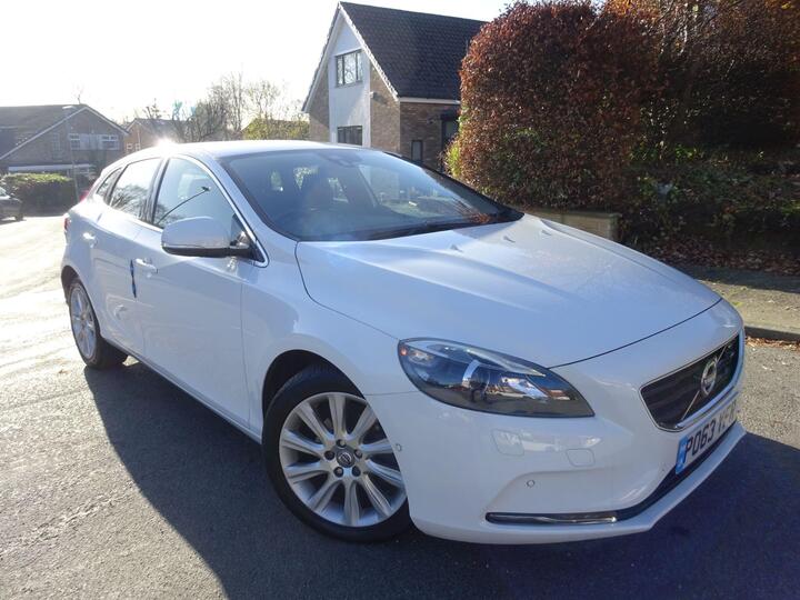 Volvo V40 1.6 D2 SE Lux Nav Euro 5 (s/s) 5dr