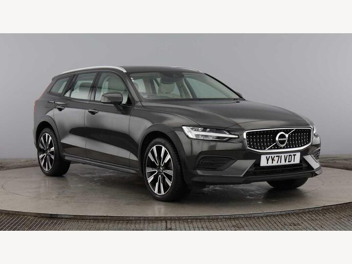 Volvo V60 Cross Country 2.0 B5 MHEV Auto AWD Euro 6 (s/s) 5dr