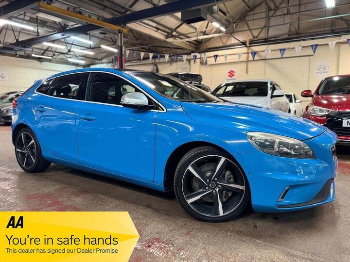 Volvo V40 2.0 T5 R-Design Lux Hatchback Automatic