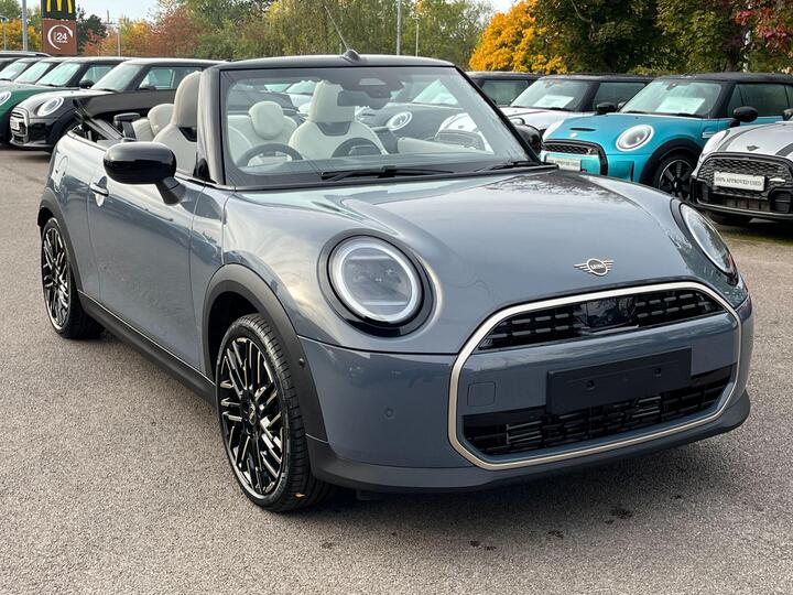 MINI Convertible 1.5 Cooper Exclusive Steptronic Euro 6 (s/s) 2dr