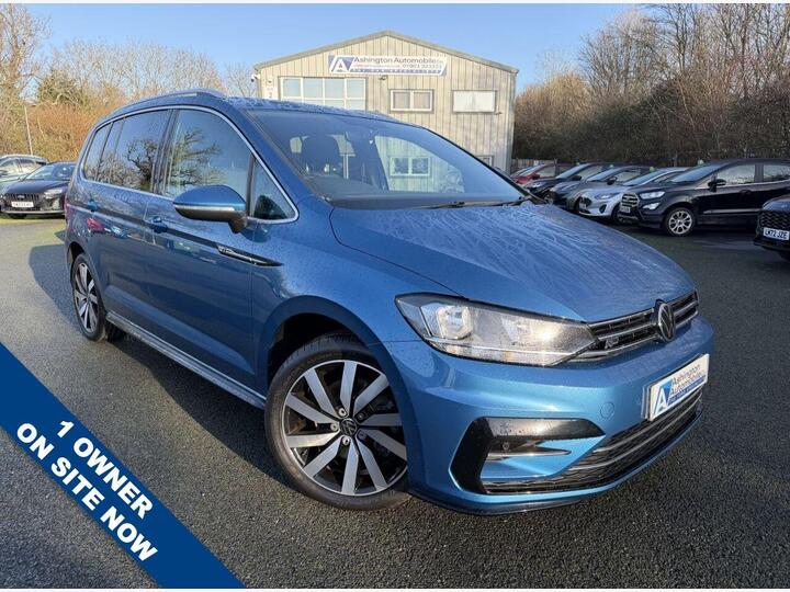 Volkswagen TOURAN 1.5 TSI EVO R-Line Euro 6 (s/s) 5dr Volkswagen TOURAN 1.5 TSI EVO R-Line Euro 6 (s/s) 5dr