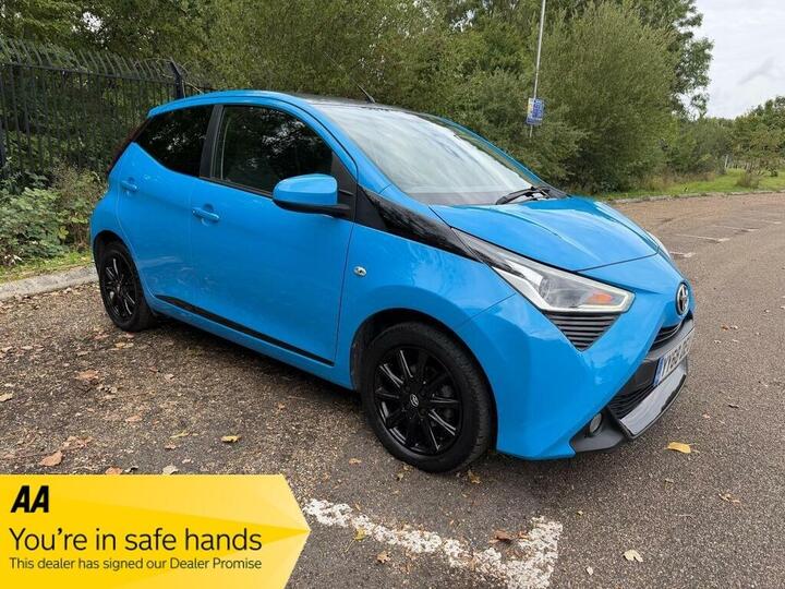 Toyota AYGO 1.0 VVT-i X-press Euro 6 5dr Toyota AYGO 1.0 VVT-i X-press Euro 6 5dr