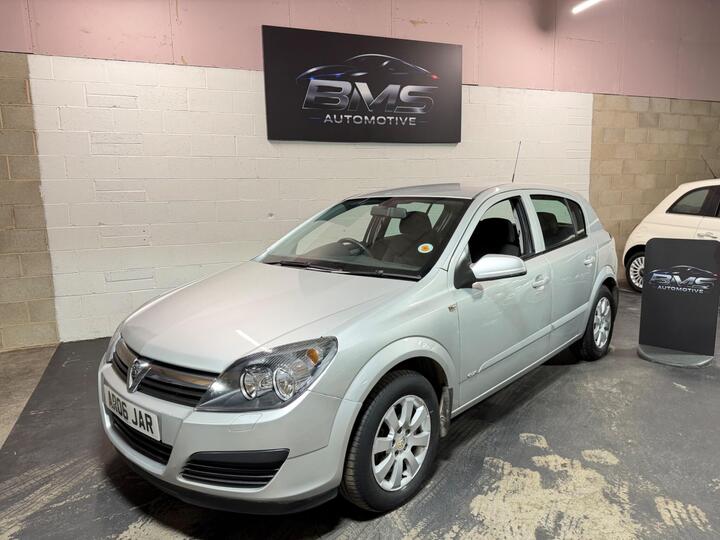 Vauxhall Astra 1.8i 16v Club 5dr