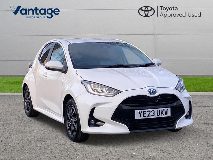 Toyota Yaris 1.5 VVT-h Design E-CVT Euro 6 (s/s) 5dr