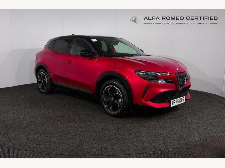 Alfa Romeo Junior 1.2 MHEV Ibrida E-DCT Euro 6 (s/s) 5dr